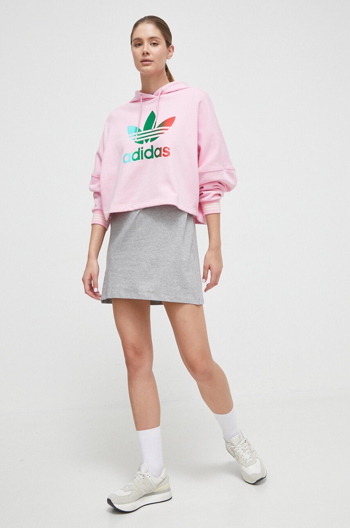 Bombažna obleka Reebok 100037530 siva AW23