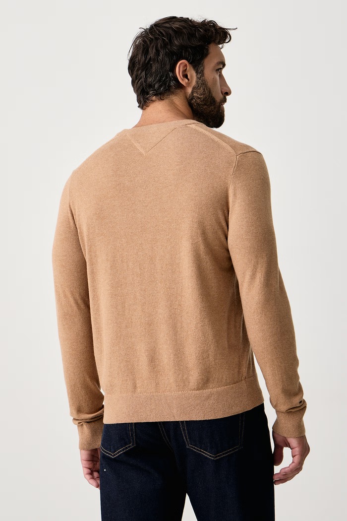 Abbigliamento Tommy Hilfiger Maglione da uomo con misto cashmere MW0MW28047 beige
