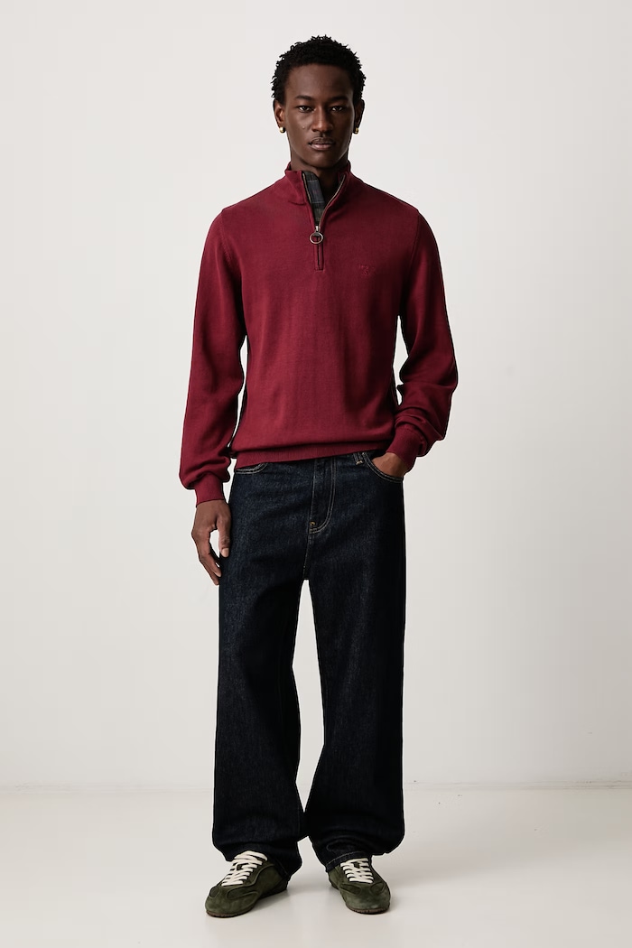 Barbour Sweter męski bawełniany ESSENTIALS MKN1074 bordowy SS26