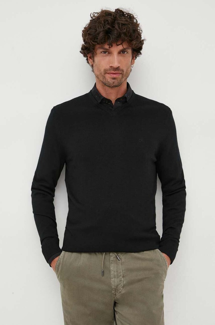Calvin Klein sweter wełniany szpic czarny K10K110423