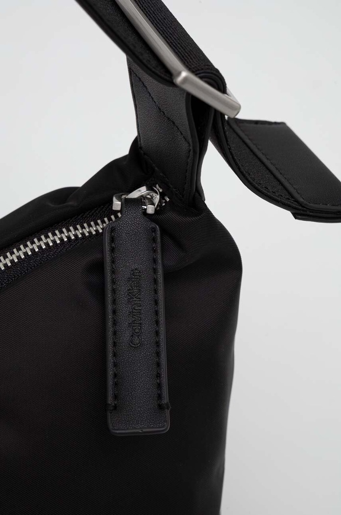 Akcesoria Calvin Klein torebka K60K611056 czarny