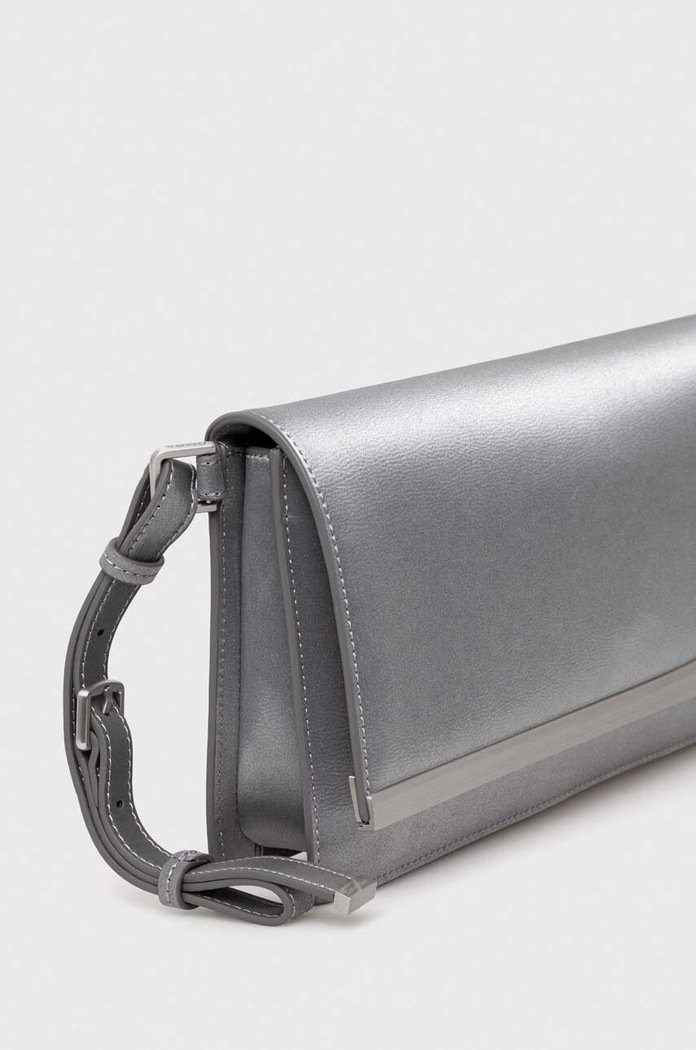 Calvin Klein kopertówka K60K611309 srebrny AW23