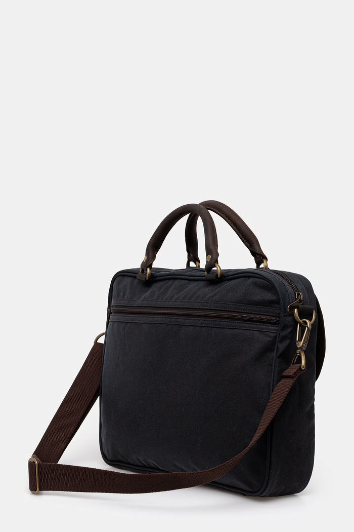 Akcesoria Barbour torba na laptopa UBA0004 granatowy