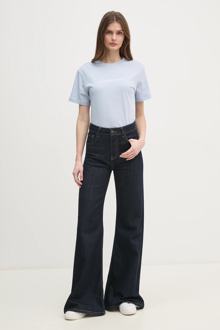 Bavlněné tričko Calvin Klein K20K205448 modrá SS25