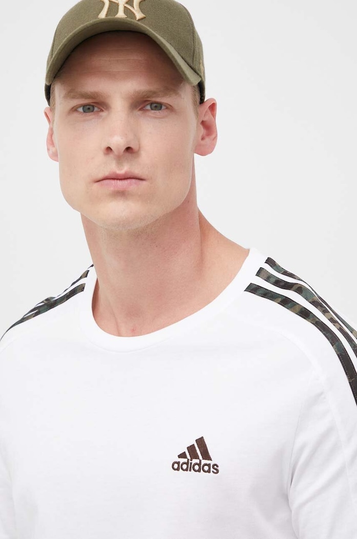 Βαμβακερό μπλουζάκι adidas Essentials βαμβάκι λευκό IC9343