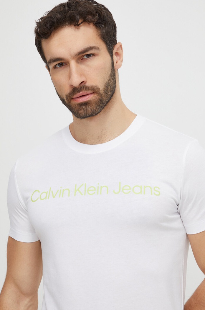 Bavlněné tričko Calvin Klein Jeans slim bílá J30J322344