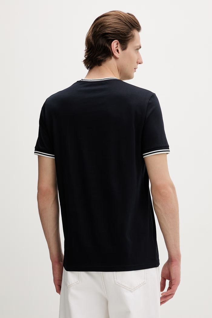 Oblačila Bombažna kratka majica Fred Perry M1588.795 mornarsko modra