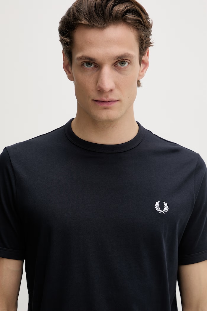 Bombažna kratka majica Fred Perry mornarsko modra M3519.608