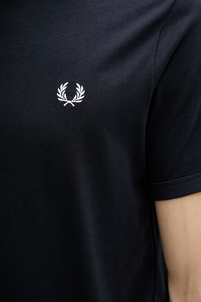 Bombažna kratka majica Fred Perry M3519.608 mornarsko modra