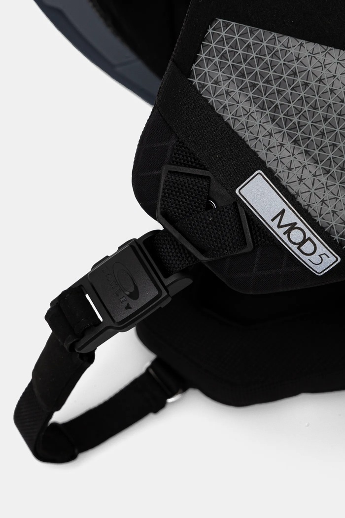 Doplňky Helma Oakley MOD 5 FOS900641 šedá