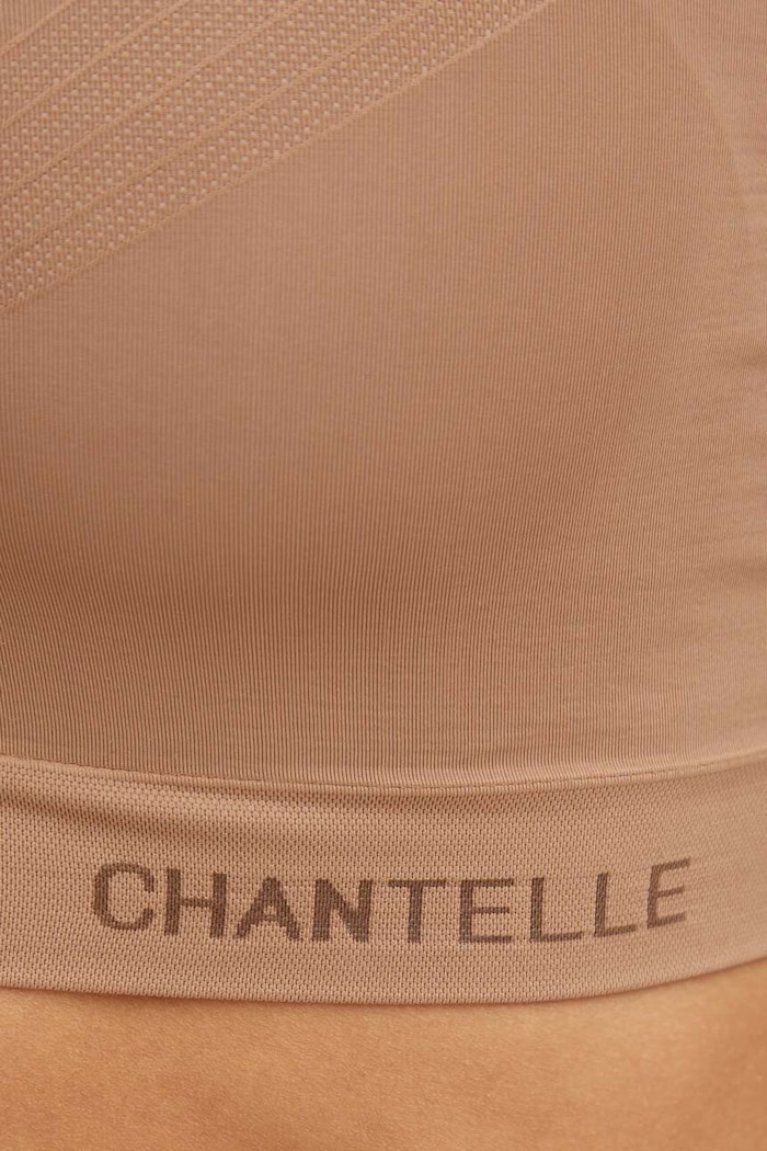 Оформящ сутиен Chantelle C10U10