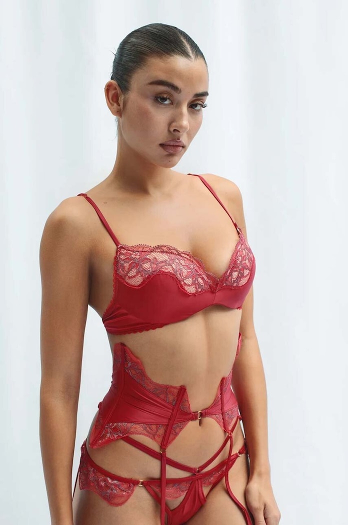 GOD SAVE QUEENS tanga SCARLETT THONG GSQ.54.122 piros AW24