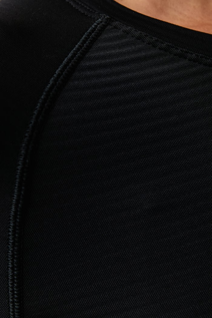 Longsleeve funkcyjny damski Infinite Warm Jack Wolfskin czarny A60319