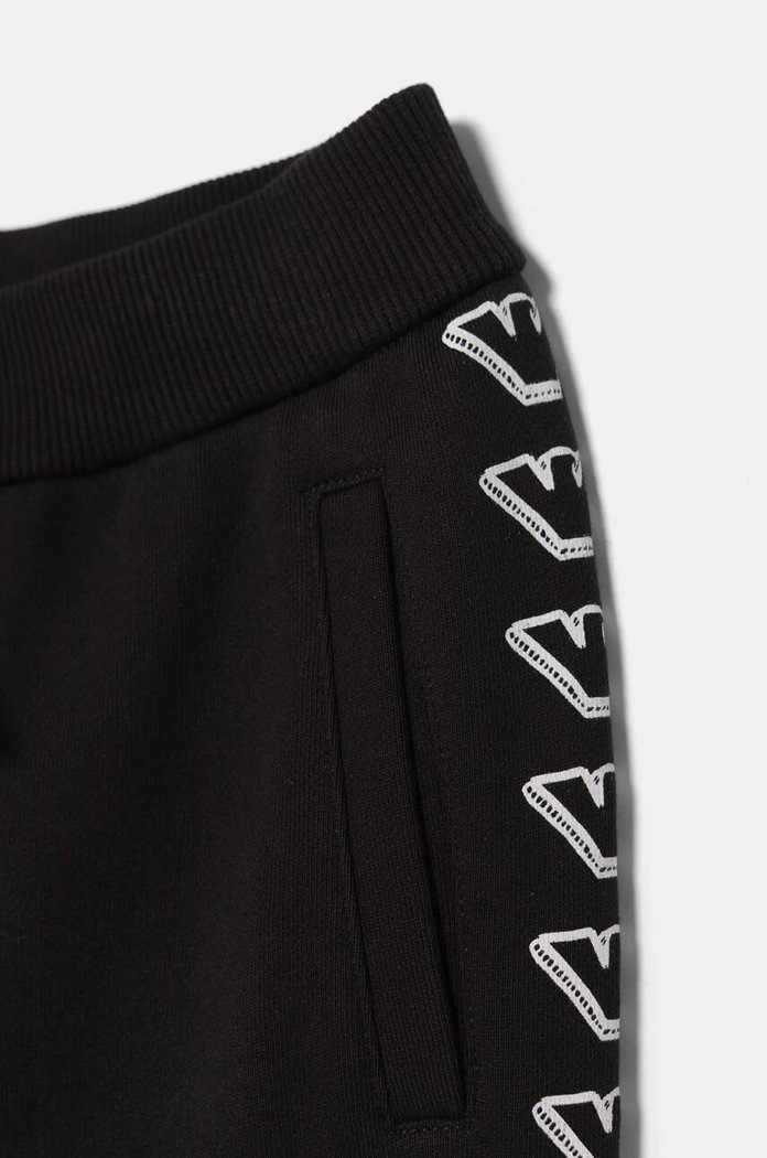 CHLAPEC Dětské bavlněné tepláky Emporio Armani EB000021.AF10381 černá