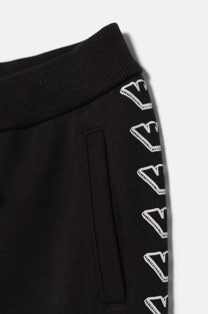 CHLAPEC Dětské bavlněné tepláky Emporio Armani EB000021.AF10381 černá