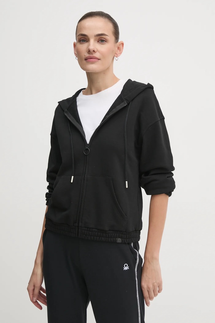 Μπλούζα United Colors of Benetton με κουκούλα μαύρο 31NB3M06U