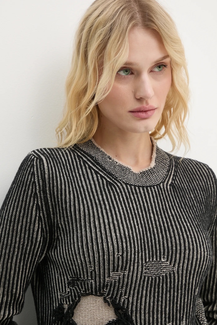 MM6 Maison Margiela reversible wool sweater black S62HL0026.M13076