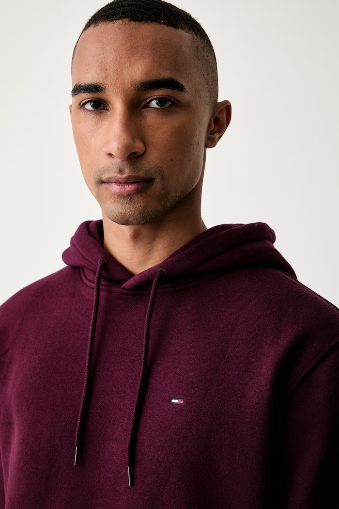 Tommy Jeans mikina s kapucí pánská s bavlnou burgundské DM0DM20742