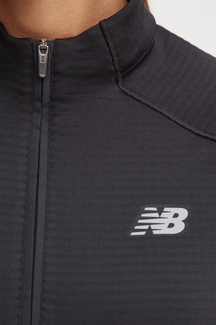 Joggingová mikina New Balance Athletics WT43200BK černá