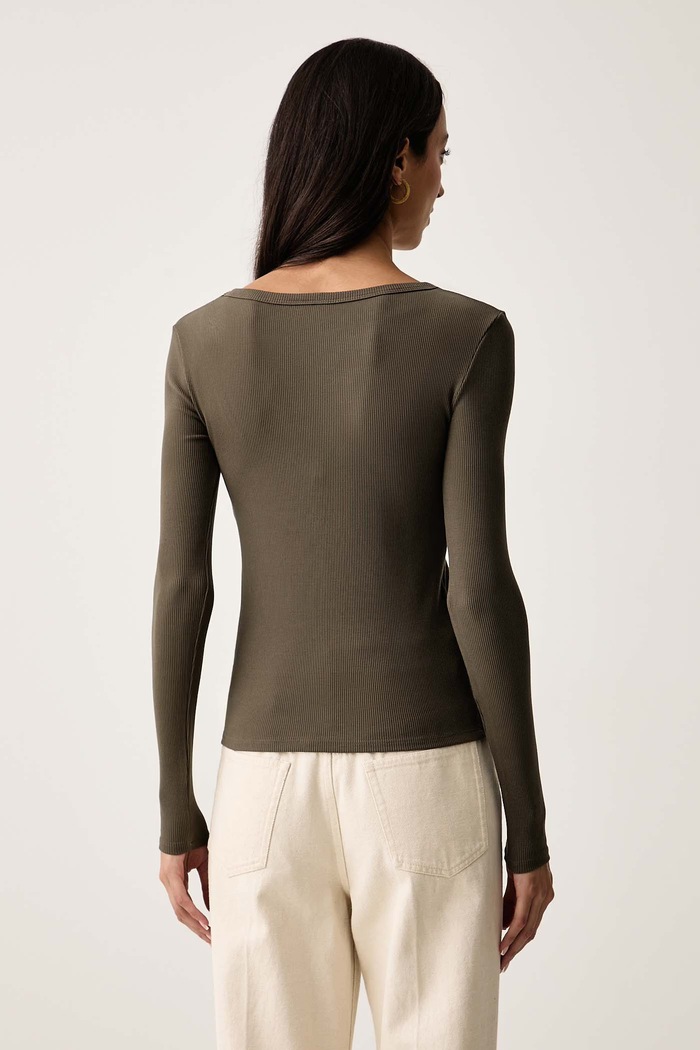 Odzież Guess Longsleeve damski z bawełną V4BP07.K8RT2 zielony