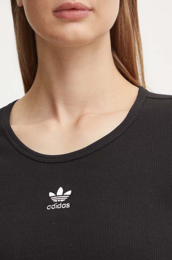 Majica z dolgimi rokavi adidas Originals Essential IW5725 črna