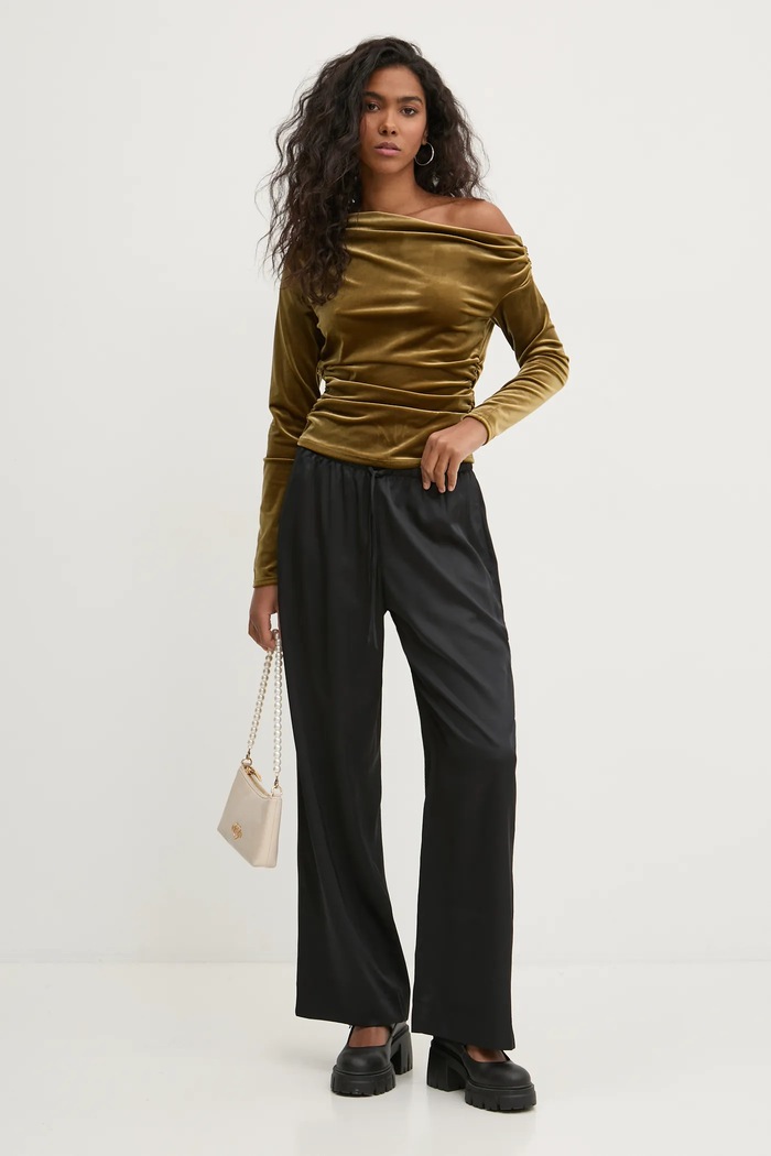 Velurová mikina Abercrombie & Fitch KI139.4785.300 zelená AW24