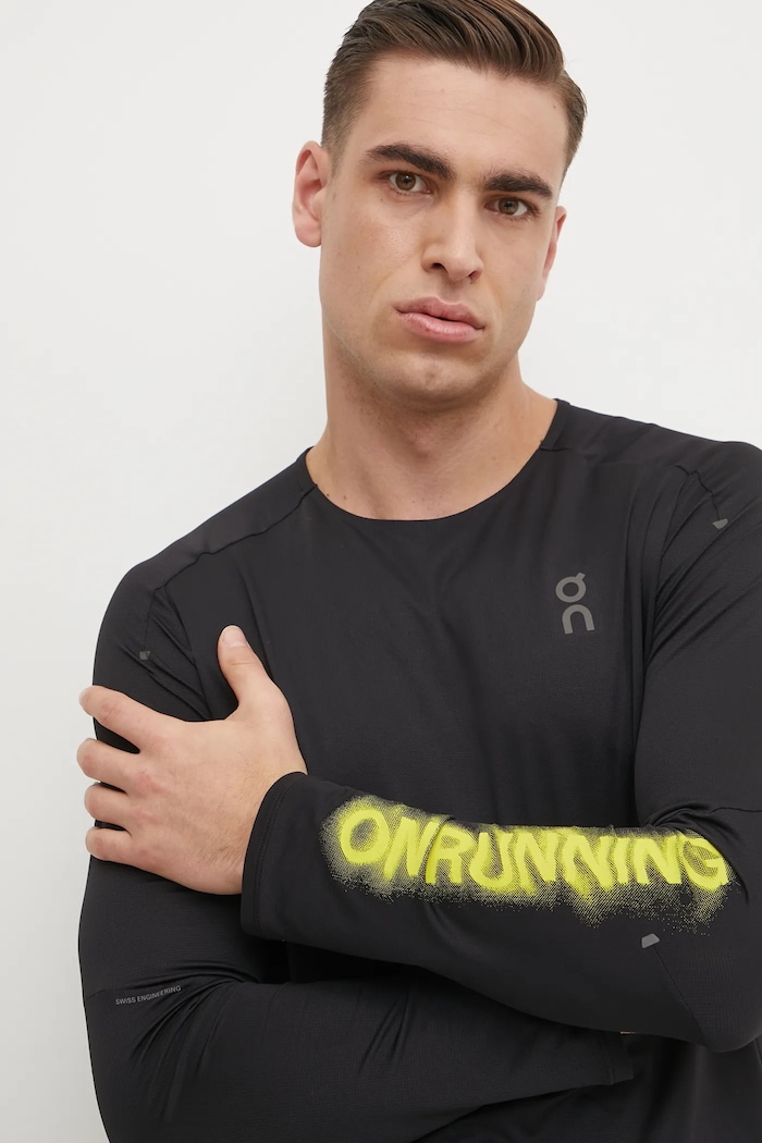 On longsleeve do biegania Performance czarny 1ME30210553