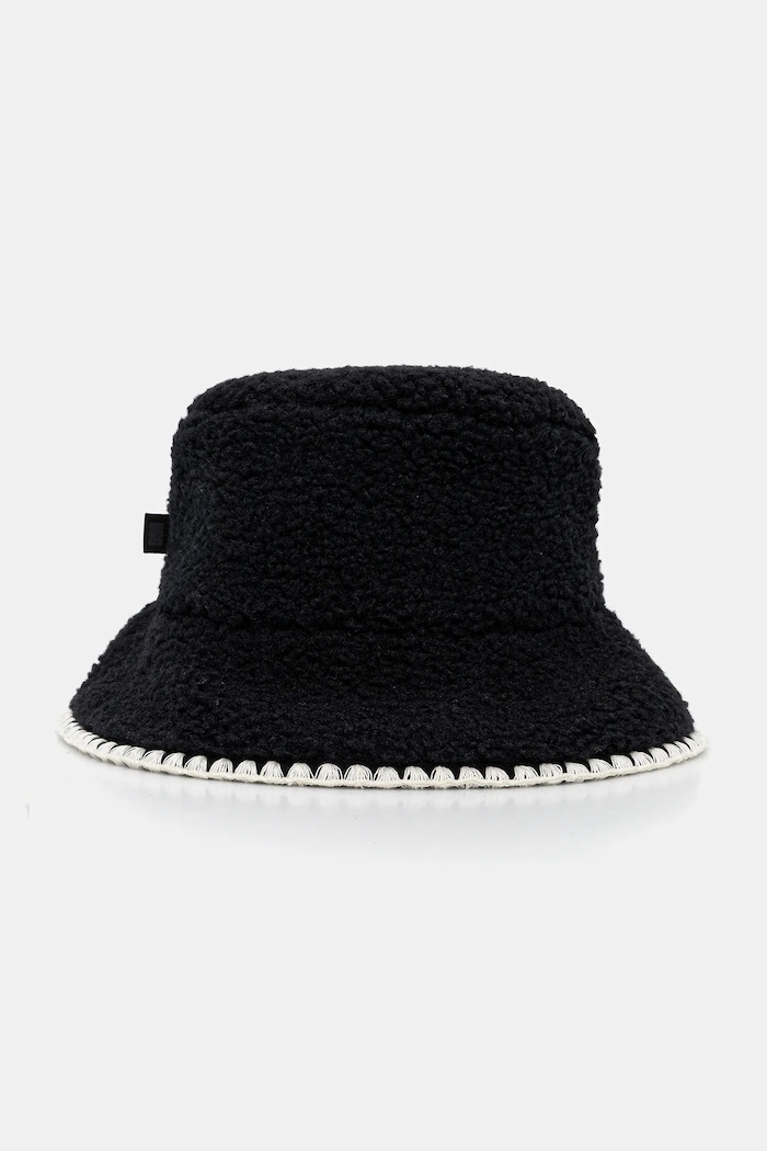 UGG cappello semplice nero 100914
