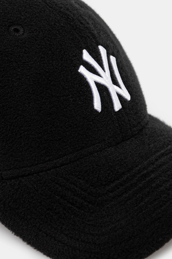 Kapa s šiltom New Era COSY 9FORTY® NEW YORK YANKEES 60565258 črna AW24