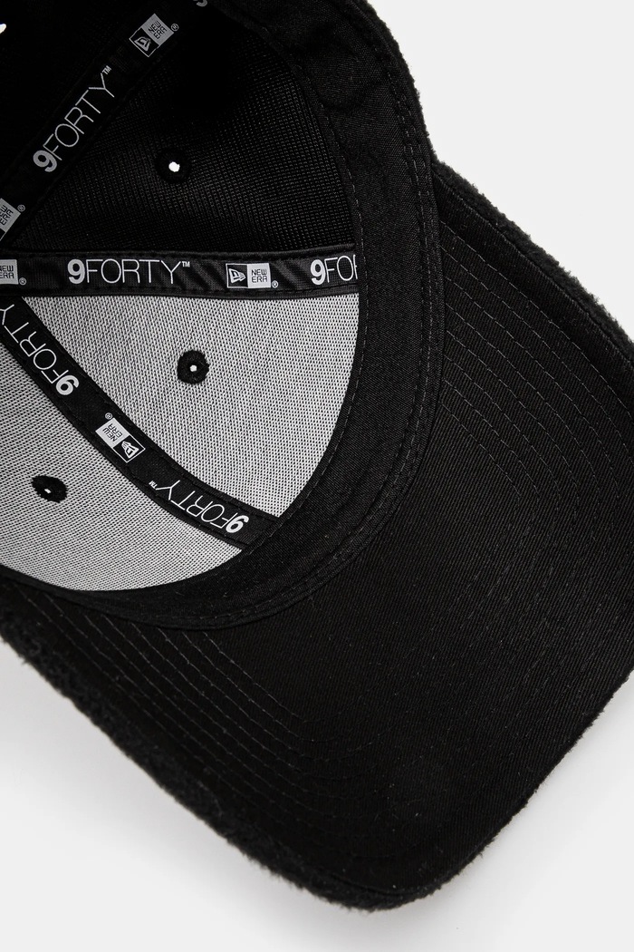 Kapa s šiltom New Era COSY 9FORTY® NEW YORK YANKEES črna 60565258