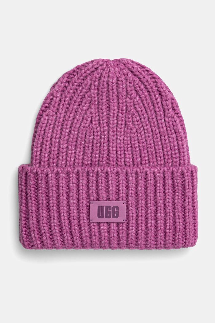UGG czapka z domieszką wełny CHUNKY RIB BEANIE z domieszką wełny różowy 21687.