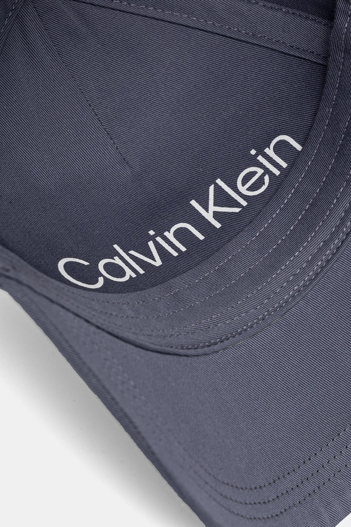 Calvin Klein czapka z daszkiem bawełniana niebieski K50K511987