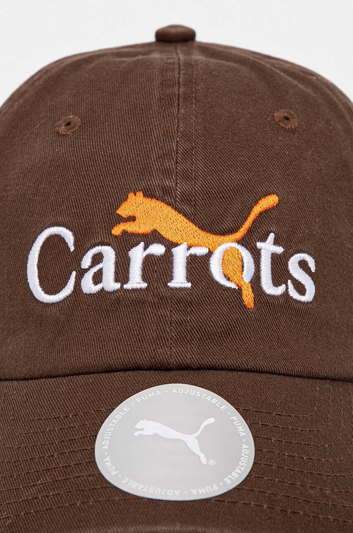 Puma czapka z daszkiem bawełniana PUMA x CARROTS Dad Cap 25789. brązowy AW24