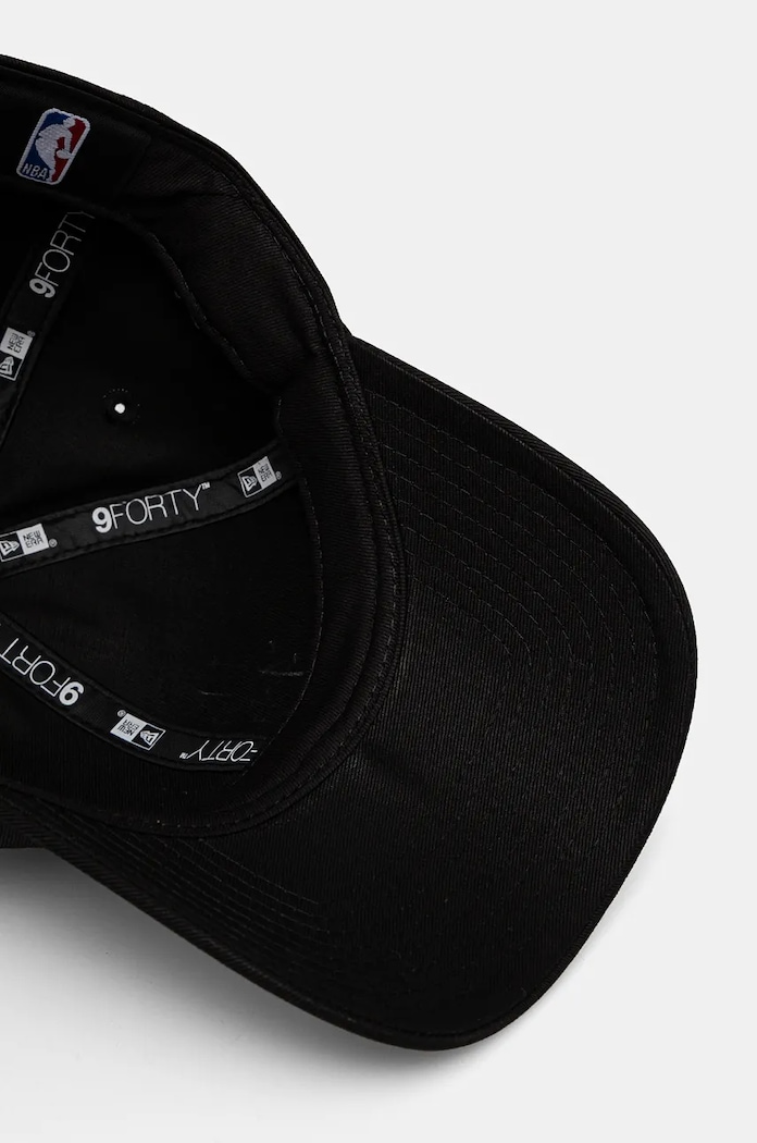 Bavlněná baseballová čepice New Era CHICAGO BULLS černá 60565153