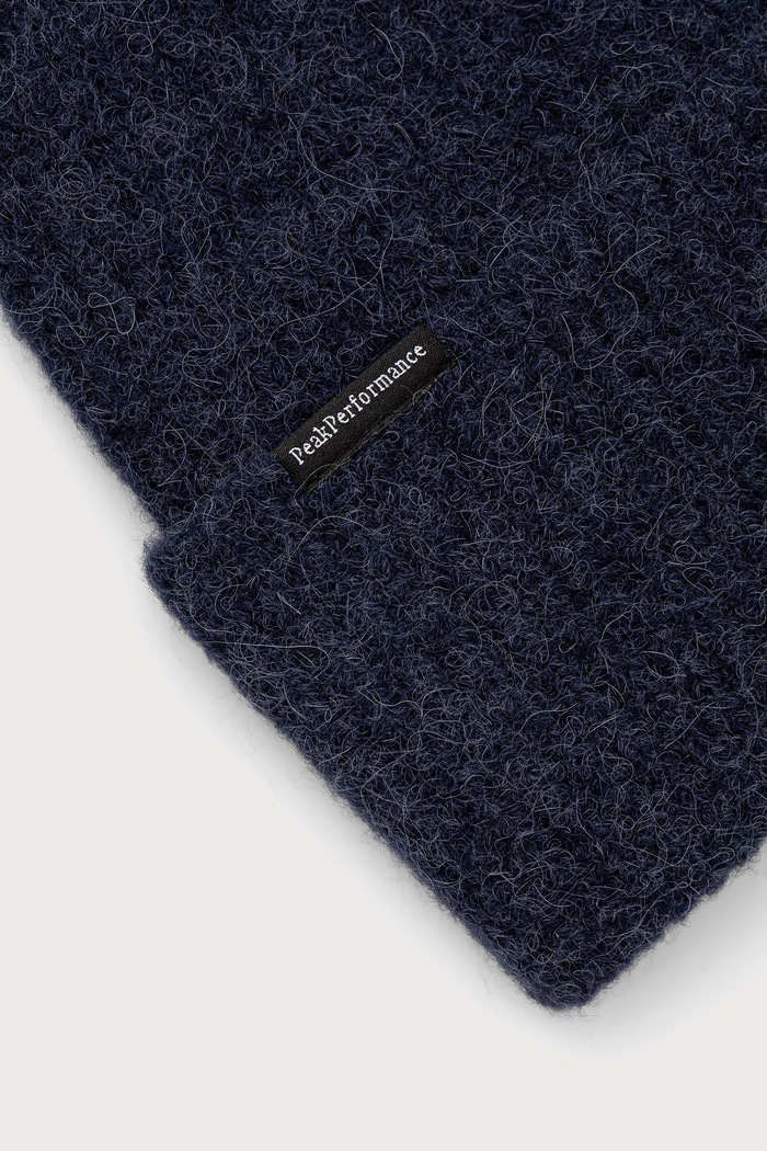 Akcesoria Peak Performance Czapka beanie z wełną Woolblend Hat G80628 granatowy