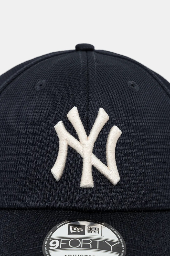Καπέλο New Era PIVOT KNIT 9FORTY® NEW YORK YANKEES 60565461 σκούρο μπλε AW24