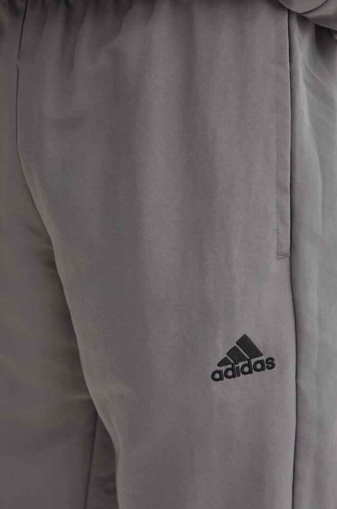 Tepláková súprava adidas IY6667
