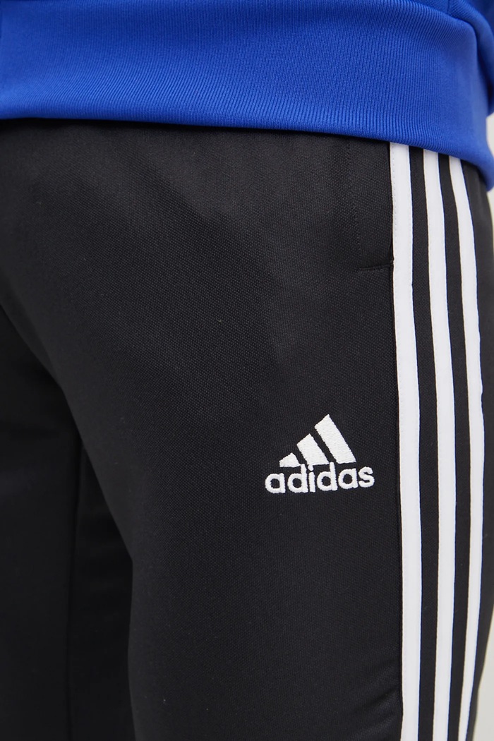 Φόρμα adidas Essentials IY6669