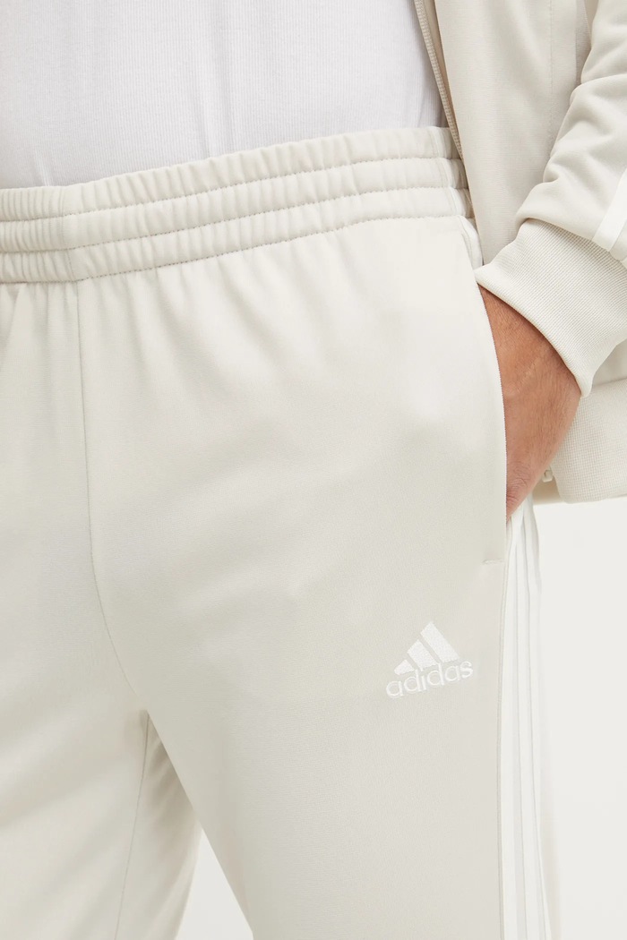 Tepláková súprava adidas Essentials IY6674