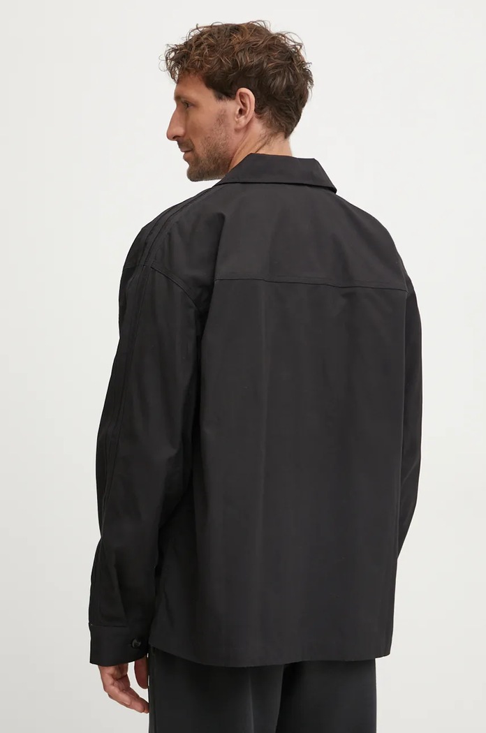 Oblečenie Bavlnená košeľa adidas Originals Premium Essentials Shirt IW0996 čierna