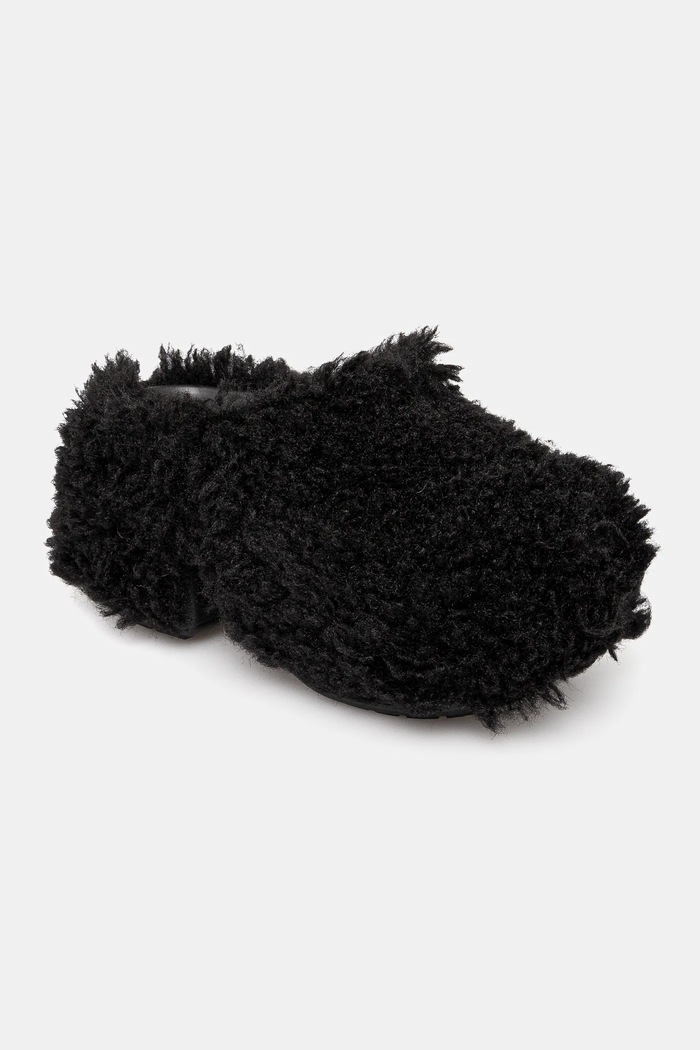 Šľapky Crocs Siren Shaggy Fur Clog textilný čierna 210910.001