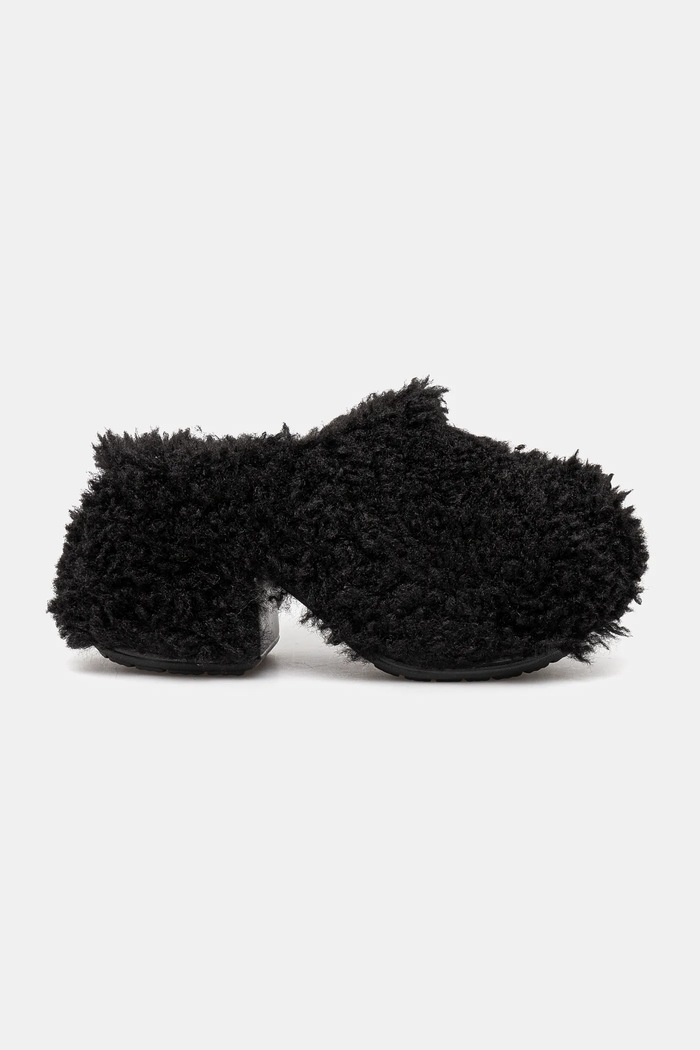 Šľapky Crocs Siren Shaggy Fur Clog 210910.001 čierna AW24