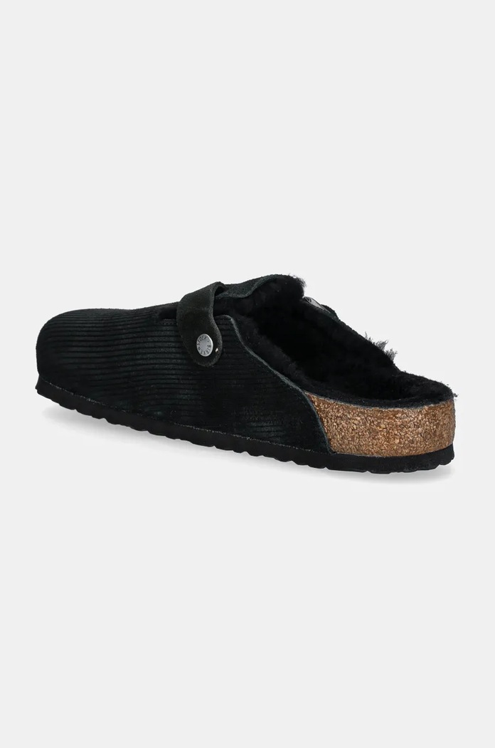 Obuwie Birkenstock klapki zamszowe Boston Corduroy Shearling 1028326 czarny