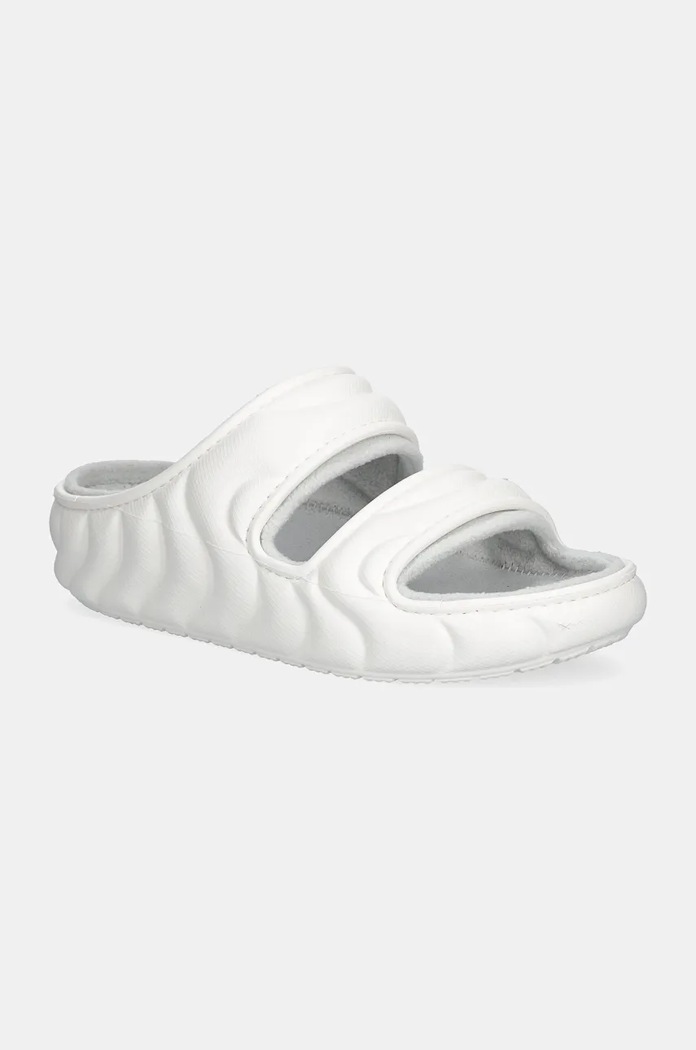 Crocs sliders Classic Cozzy Overpuff Sandal synthetic white 210074.100