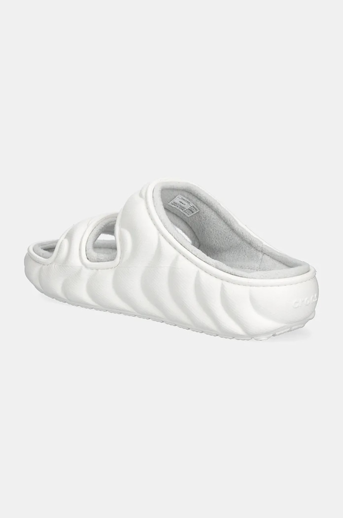 Shoes Crocs sliders Classic Cozzy Overpuff Sandal 210074.100 white