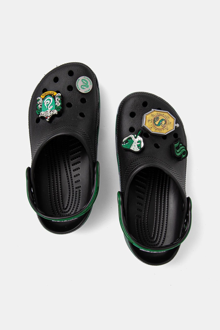 Pantofle Crocs Classic Slytherin Clog 210527.90H černá