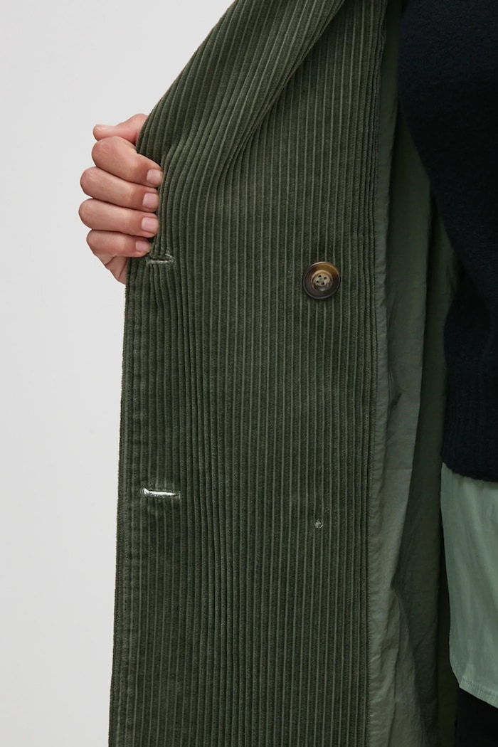 United Colors of Benetton płaszcz sztruksowy 2HKTDN06L zielony