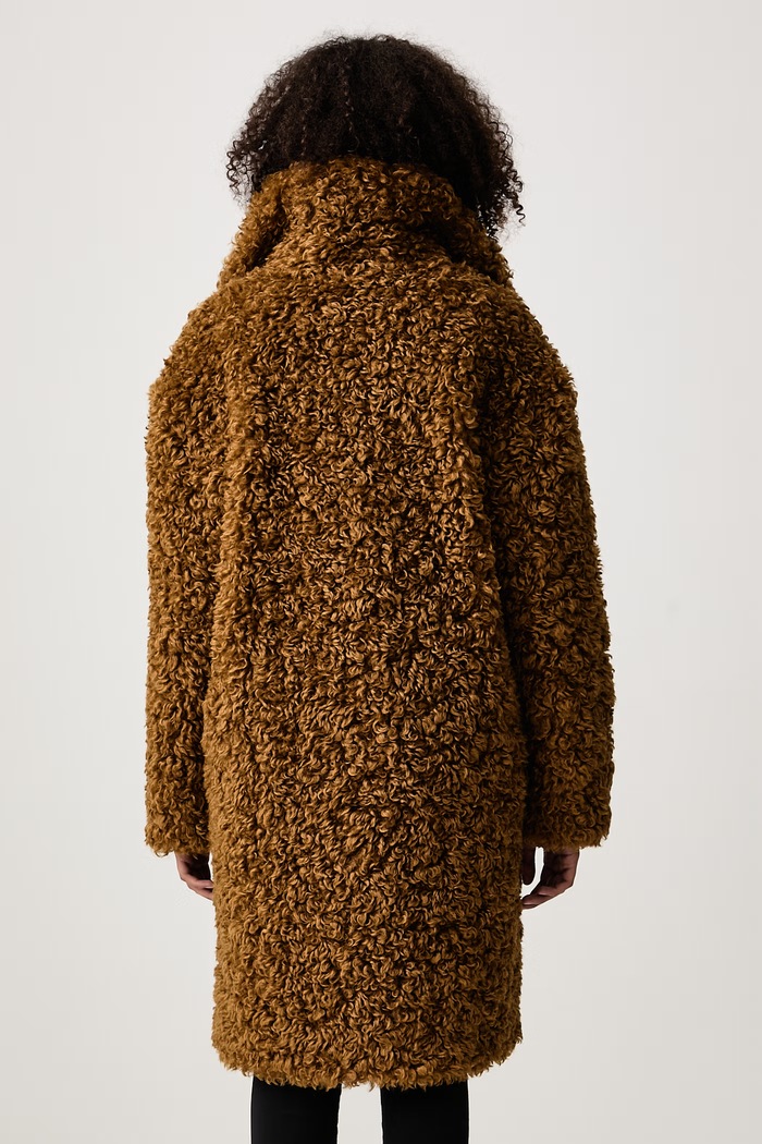 Odzież Stand Studio Płaszcz ze sztucznego futra damski Camille Cocoon Coat 61137.9061 brązowy