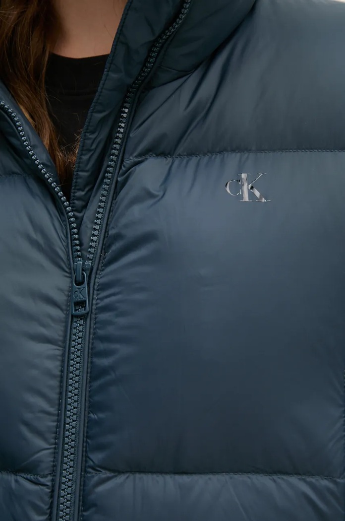 Páperová bunda Calvin Klein Jeans J20J223577 tmavomodrá