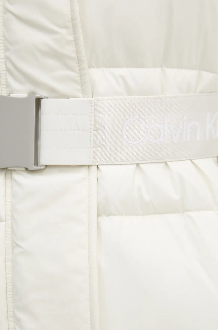 Яке Calvin Klein Jeans бял J20J223578